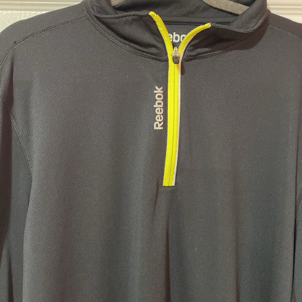 Reebok mens pullover XL black with zipper. - Picture 3 of 7